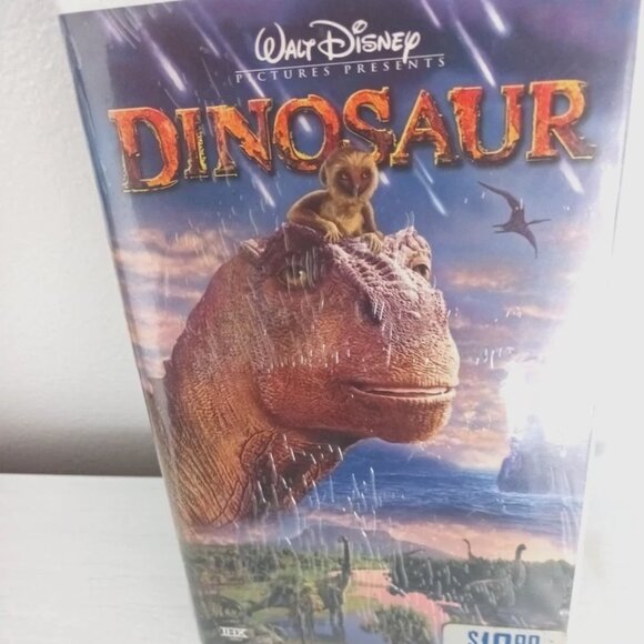Dinosaur VHS Tape -Disney New + Sealed 2001 Clamshell Case - Picture 4 of 4